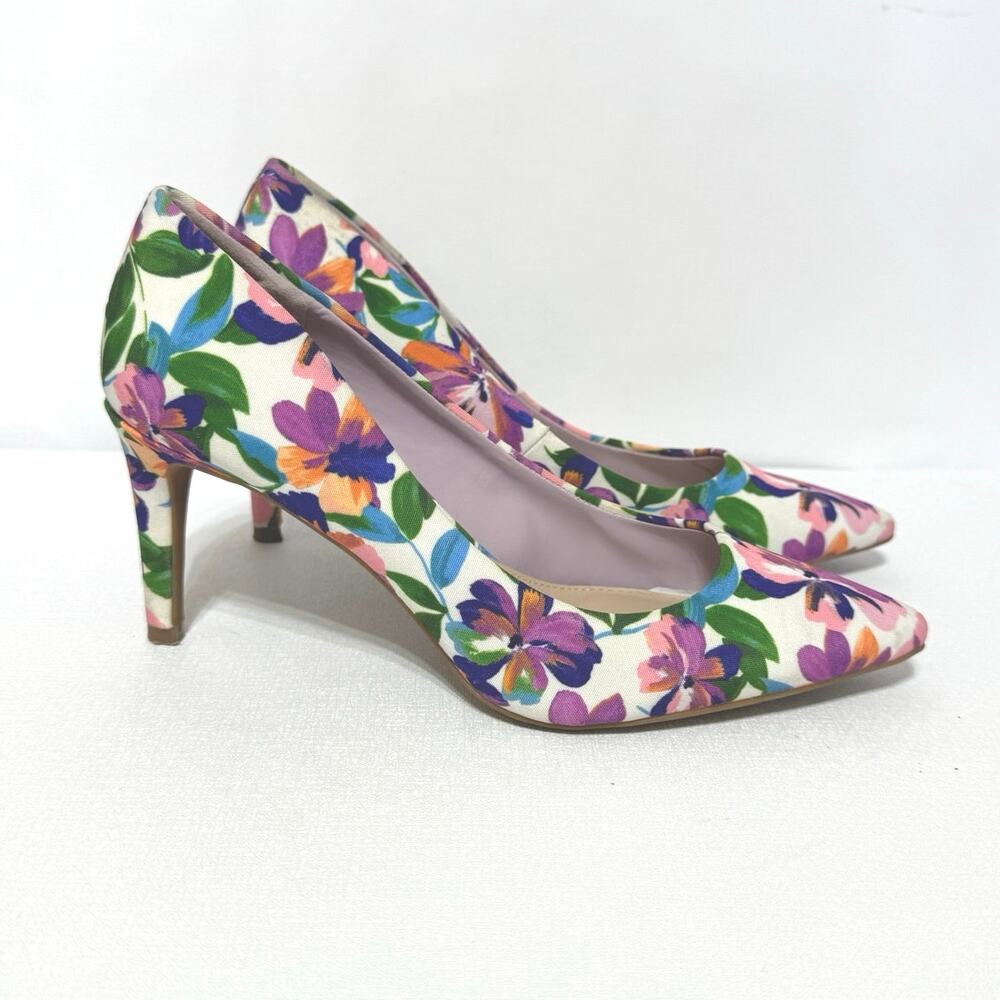 Kellie & Katie Misha Slip On Pump Heels Size 7 White/Green/Purple Floral Print